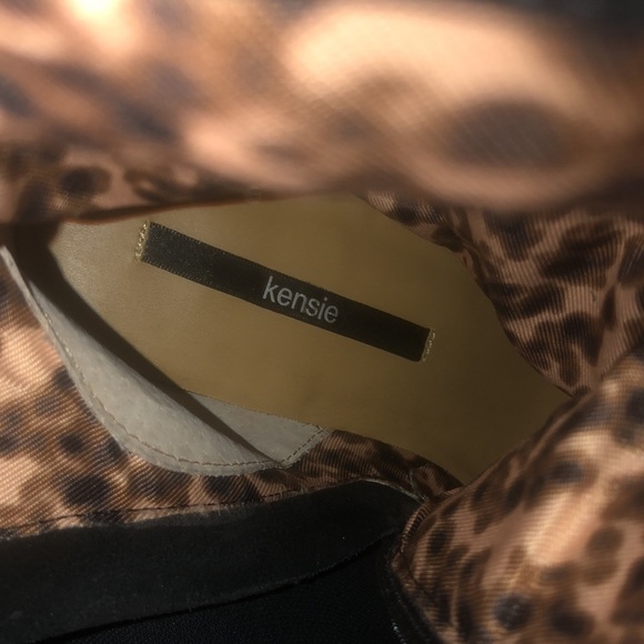 Kensie Size 10 black leather heeled boots with silver buckle stacked heel - Picture 5 of 11